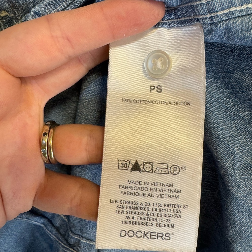 Women’s Dockers Light Blue Denim Button Down Shirt Size Petite Small - Picture 9 of 14